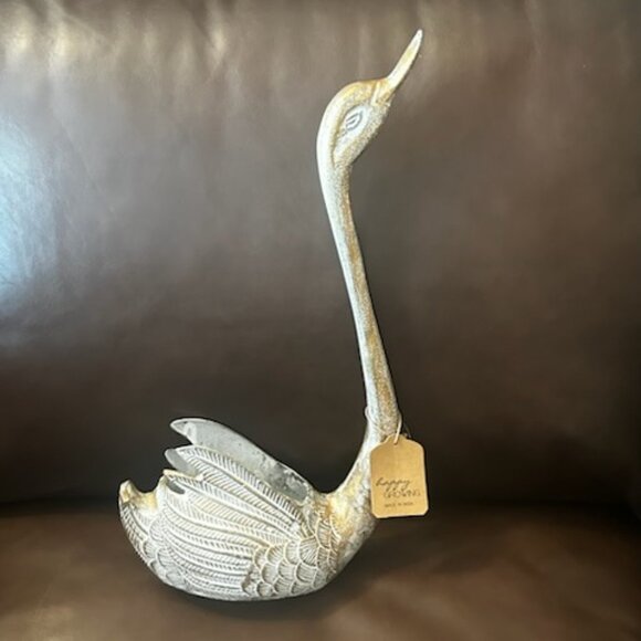 NWT Vintage Large Brassy Swan Planter Rustic Style Distressed Look Flower Pot - Picture 9 of 12